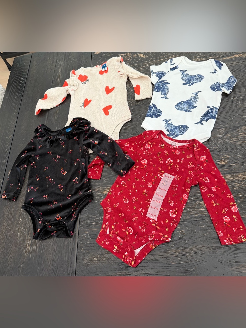 Old Navy Lot of 4 Onesies Sz 6-12mo